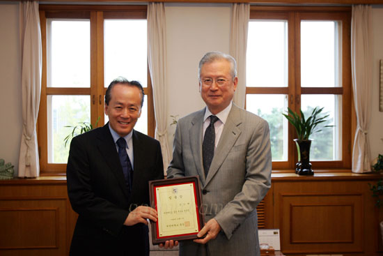 특보로 임명된 금난새 지휘자