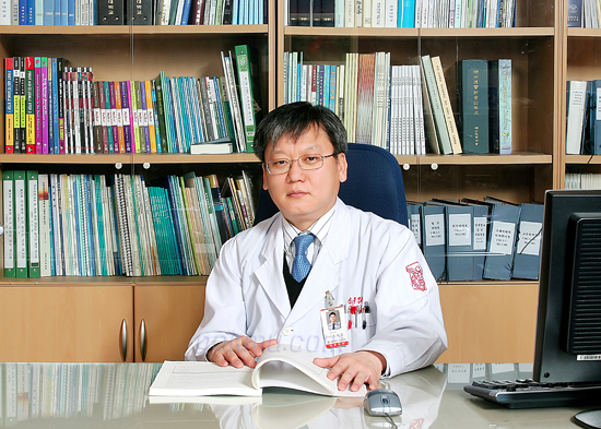 세게 100대 의학자에 선정된 조치흠(산부인학·교수)교수