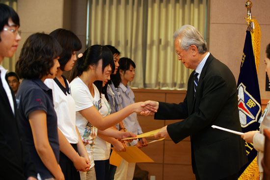 지난 16일, 행소박물관에서 장학증서수여식이 열렸다. 서남원 준기자