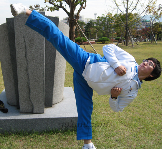 세계 태권도연맹 태권도 시범단 주장 권세진 씨 서남원 준기자