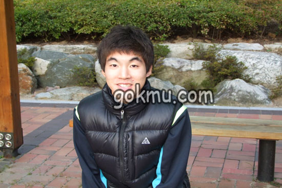 1만 미터에서 1위를 차지한 유대영(사회체육학ㆍ3) 씨 박재현 기자