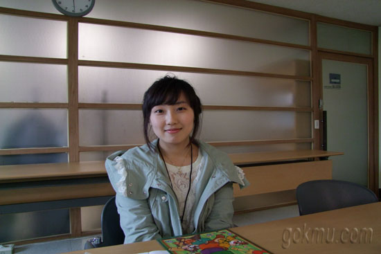 외국인유학생 동행프로그램에서 활동하고 있는 김언주(일본학·4) 씨 이연주 준기자