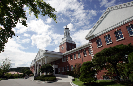 계명대학교 본관 전경 홍보팀 제공