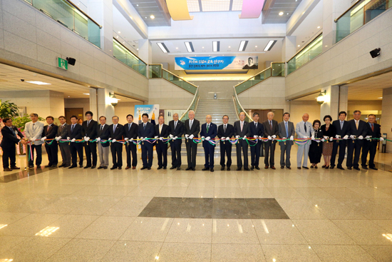 동산 신태식 박사 추모전 기념식 홍보팀