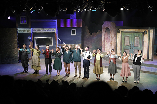 연극뮤지컬전공 및 산학인재원이 공동주최한 창작뮤지컬 ‘위대한 시인’이 지난 8일에서 11일까지 4일간 좋은 반응을 얻으며 성황리에 공연을 마쳤다. 홍보팀